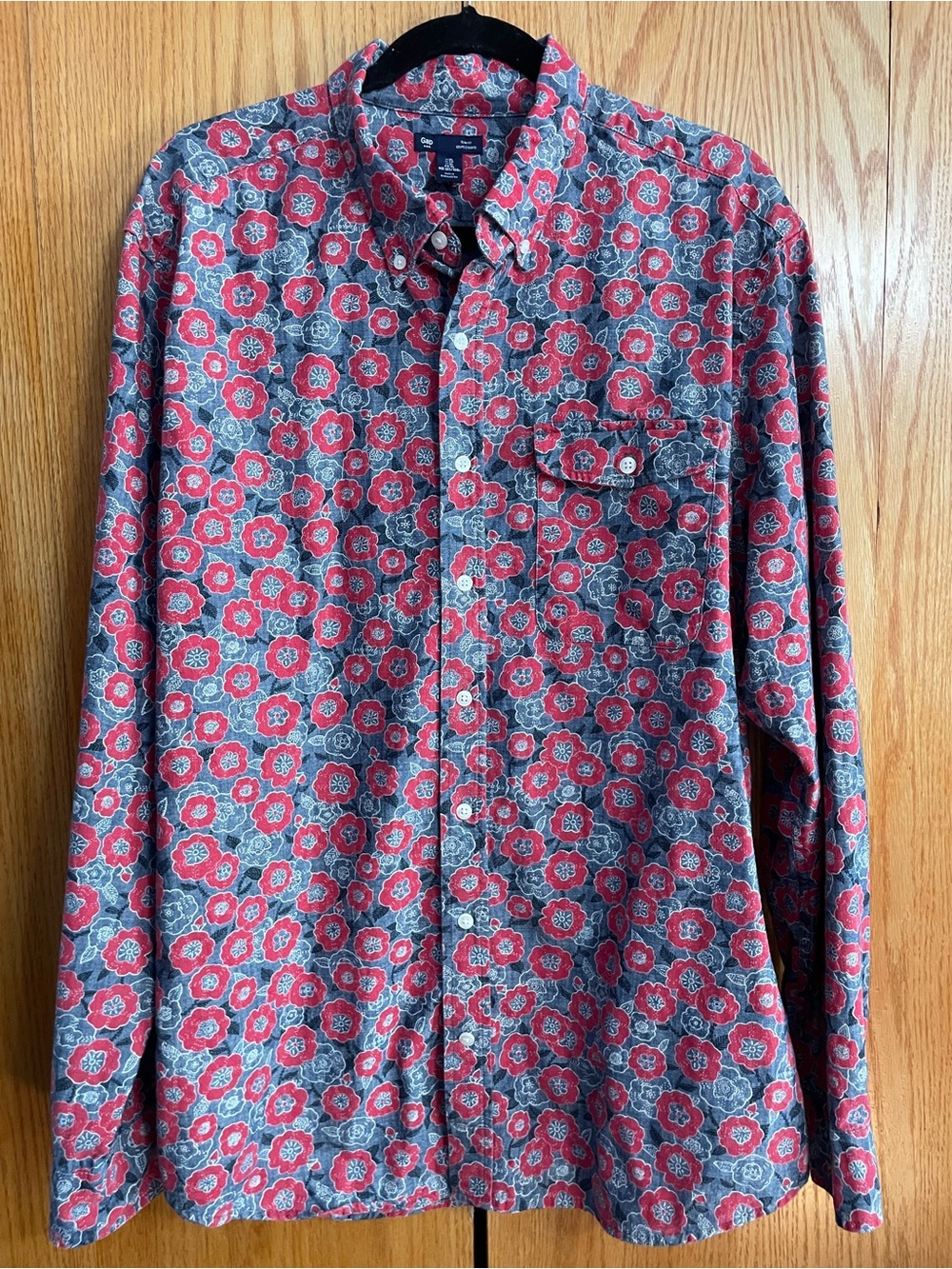 GAP Red and Gray Floral-Pattern Button-Down Shirt